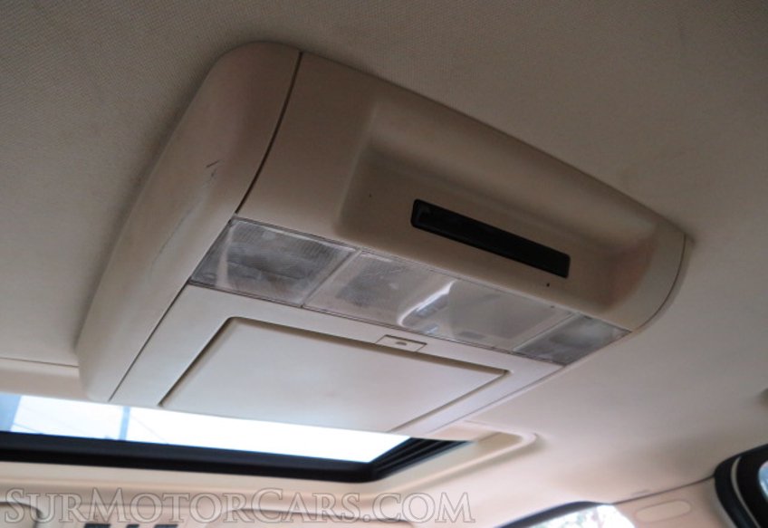 2007 Cadillac Escalade - Image 40