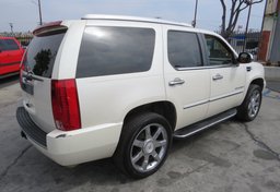 2007 Cadillac Escalade - Image 8