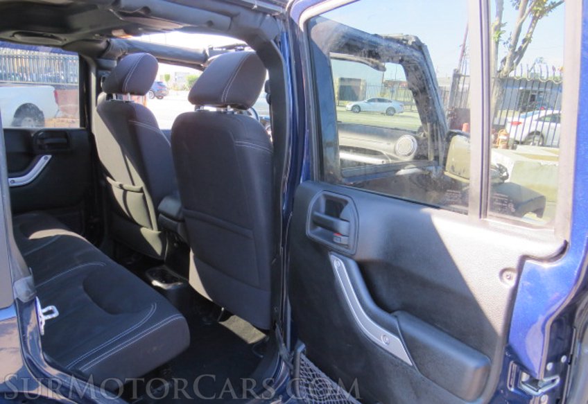 2013 Jeep Wrangler Unlimited - Image 22