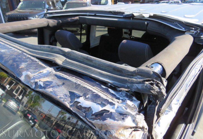 2013 Jeep Wrangler Unlimited - Image 14