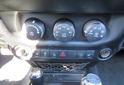 2013 Jeep Wrangler Unlimited - Image 36