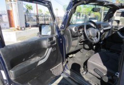 2013 Jeep Wrangler Unlimited - Image 19