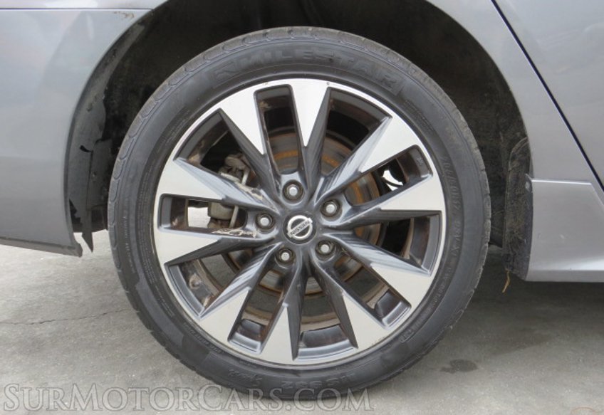 2019 Nissan Sentra - Image 18