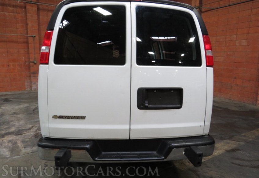 2020 Chevrolet Express Cargo Van - Image 12