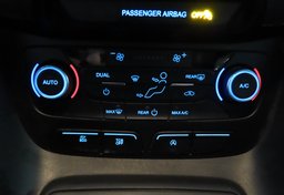 2023 Ford Transit Connect - Image 38