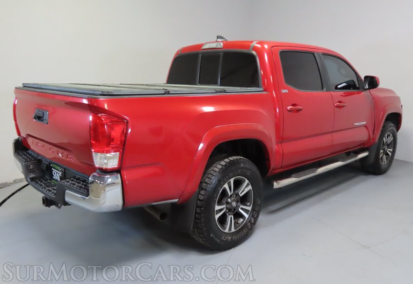 2017 Toyota Tacoma - Image 9