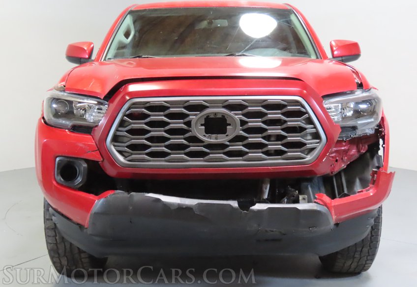 2017 Toyota Tacoma - Image 12