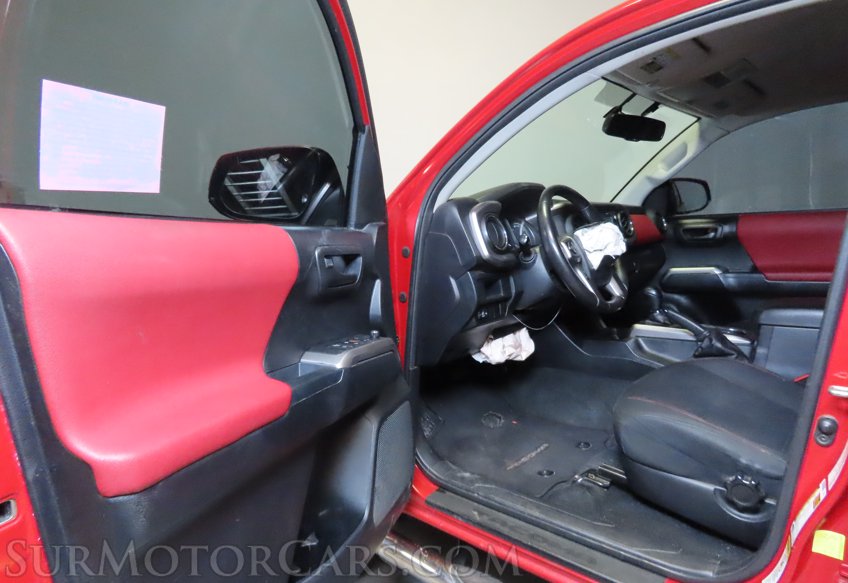 2017 Toyota Tacoma - Image 22