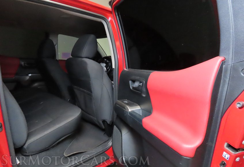 2017 Toyota Tacoma - Image 25