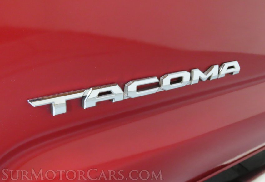 2017 Toyota Tacoma - Image 16