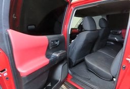 2017 Toyota Tacoma - Image 24