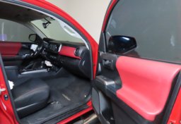 2017 Toyota Tacoma - Image 23