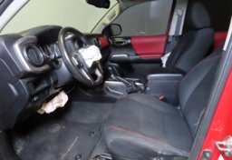 2017 Toyota Tacoma - Image 26