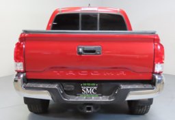 2017 Toyota Tacoma - Image 11