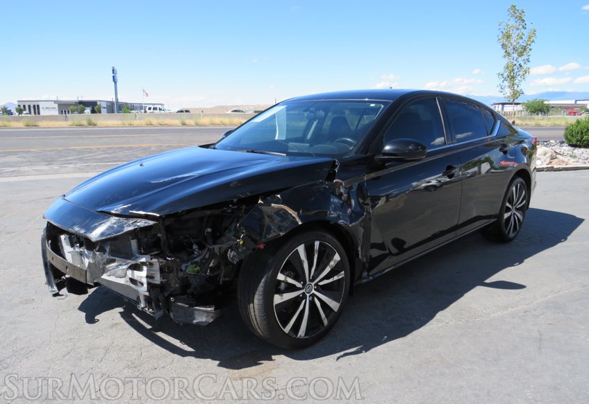 2019 Nissan Altima - Image 2