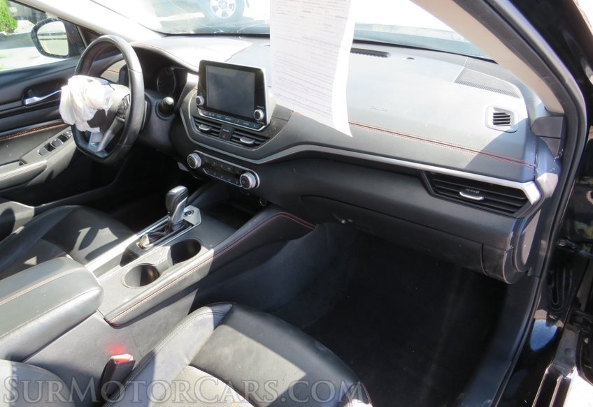 2019 Nissan Altima - Image 24