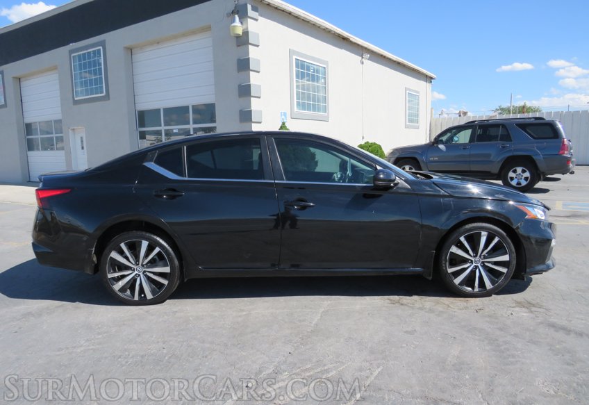 2019 Nissan Altima - Image 9