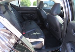 2019 Nissan Altima - Image 26