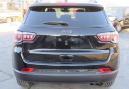 2021 Jeep Compass - Image 12