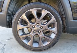 2021 Jeep Compass - Image 18