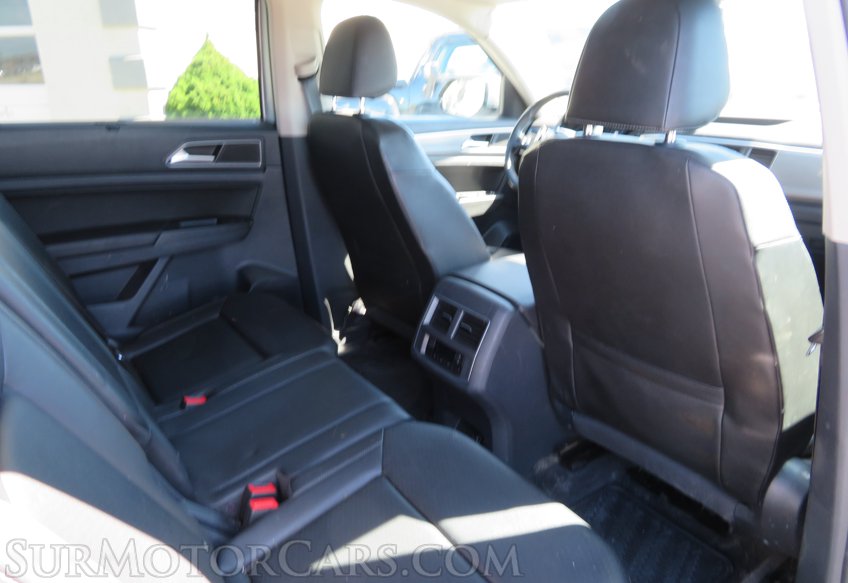 2018 Volkswagen Atlas - Image 29
