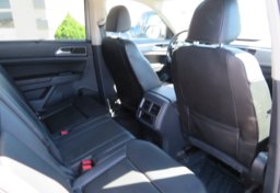 2018 Volkswagen Atlas - Image 29