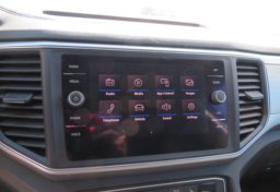 2018 Volkswagen Atlas - Image 36