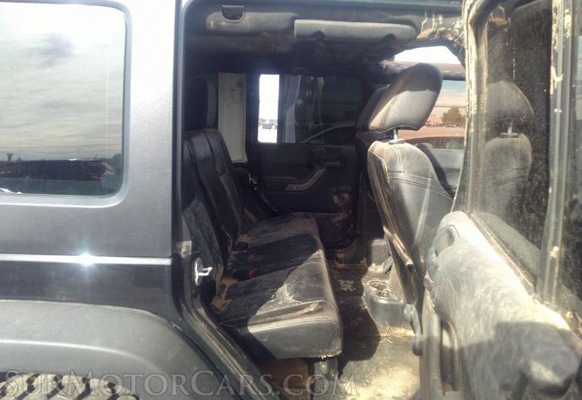 2013 Jeep Wrangler Unlimited - Image 6