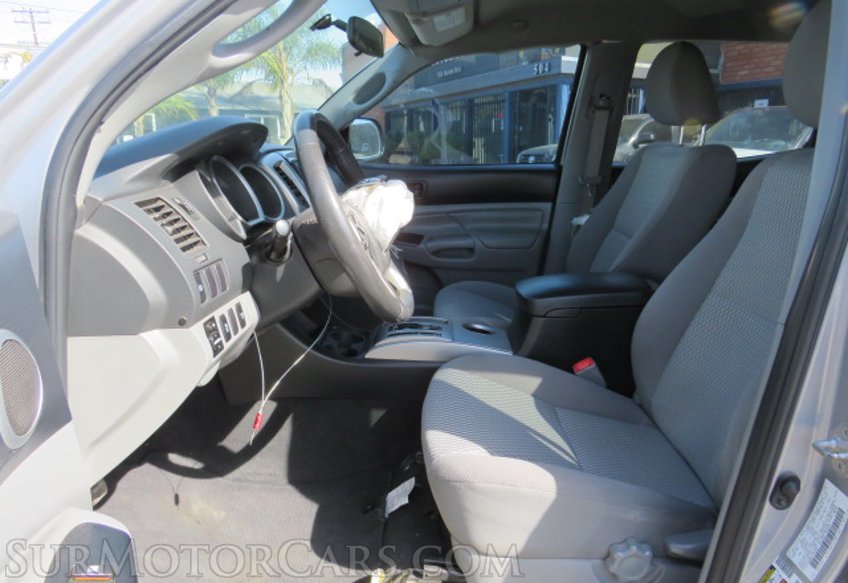 2015 Toyota Tacoma - Image 22