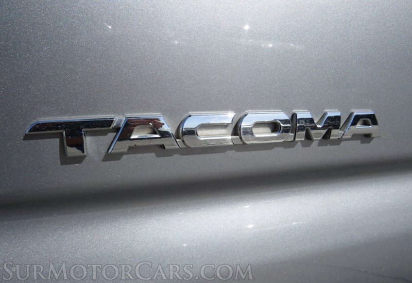 2015 Toyota Tacoma - Image 19