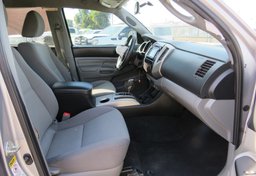 2015 Toyota Tacoma - Image 23