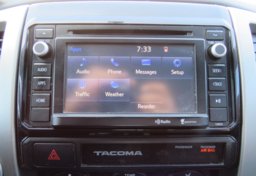 2015 Toyota Tacoma - Image 39