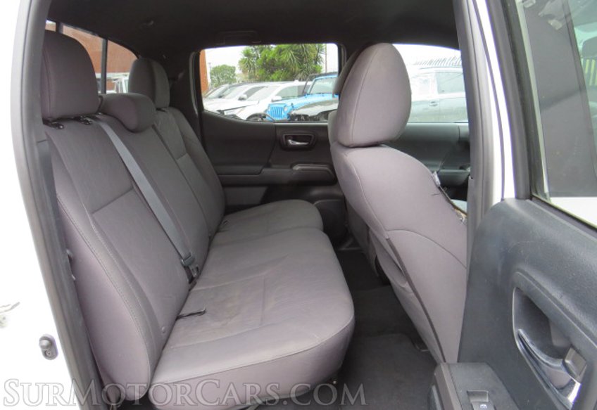 2018 Toyota Tacoma - Image 16