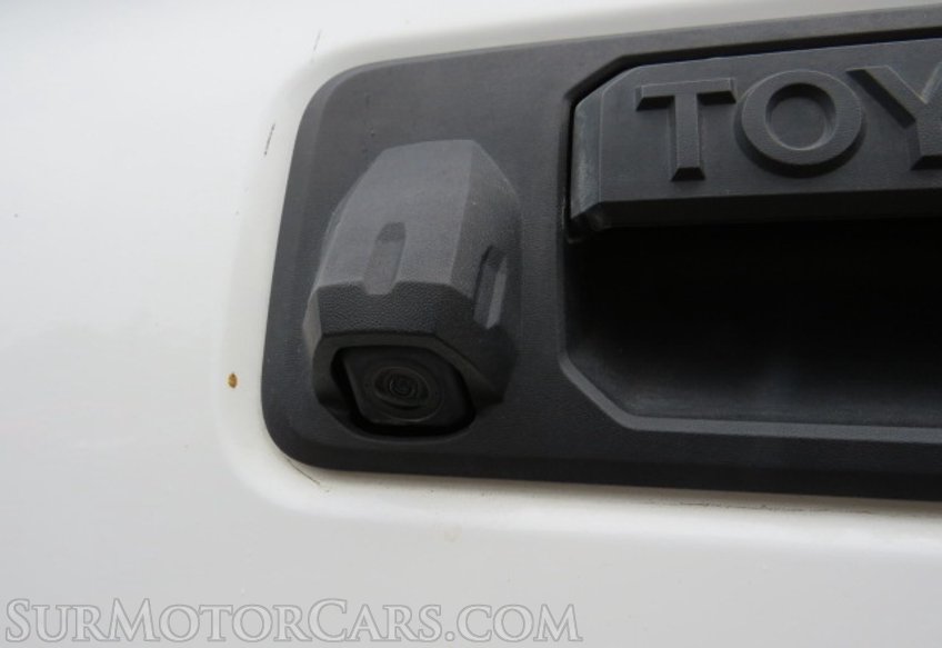 2018 Toyota Tacoma - Image 29