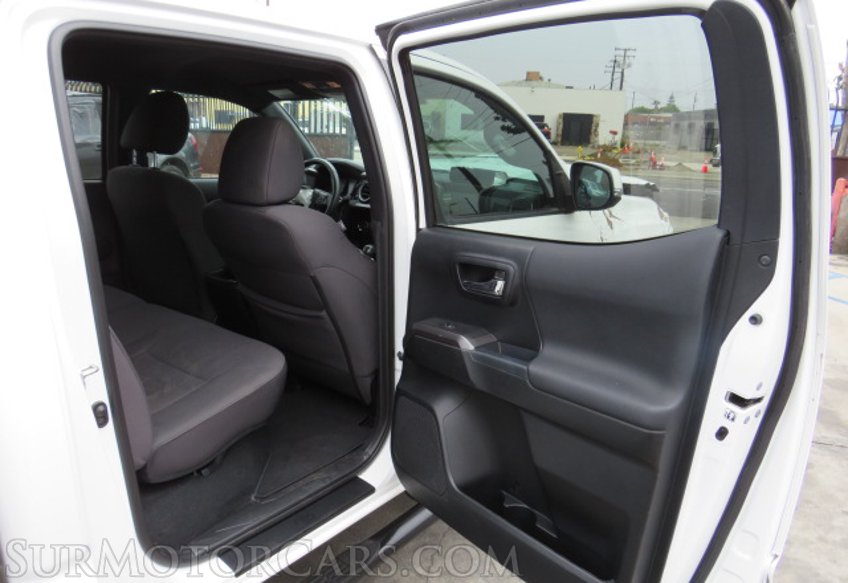 2018 Toyota Tacoma - Image 19