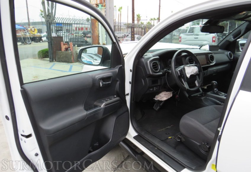2018 Toyota Tacoma - Image 35