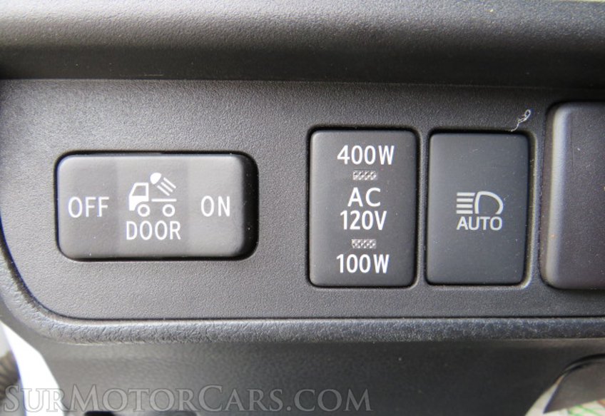 2018 Toyota Tacoma - Image 40