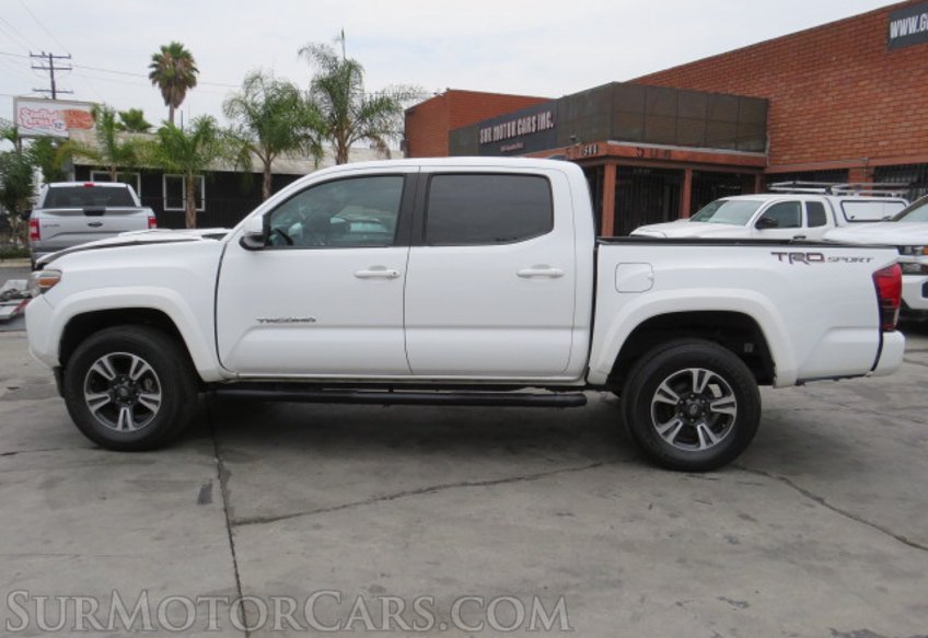 2018 Toyota Tacoma - Image 9