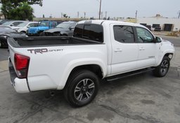 2018 Toyota Tacoma - Image 3