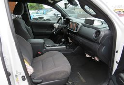 2018 Toyota Tacoma - Image 23