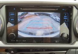 2018 Toyota Tacoma - Image 48