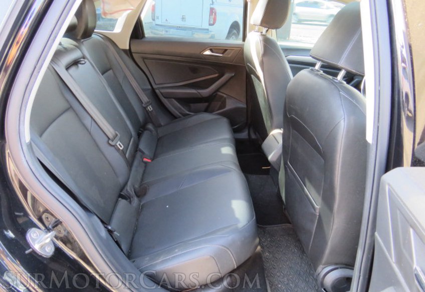 2019 Volkswagen Jetta - Image 29