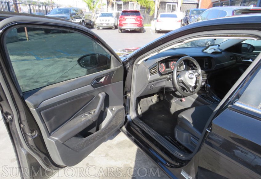 2019 Volkswagen Jetta - Image 19