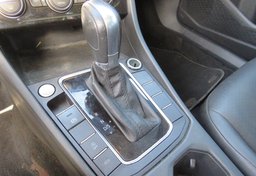 2019 Volkswagen Jetta - Image 36