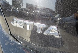 2019 Volkswagen Jetta - Image 13