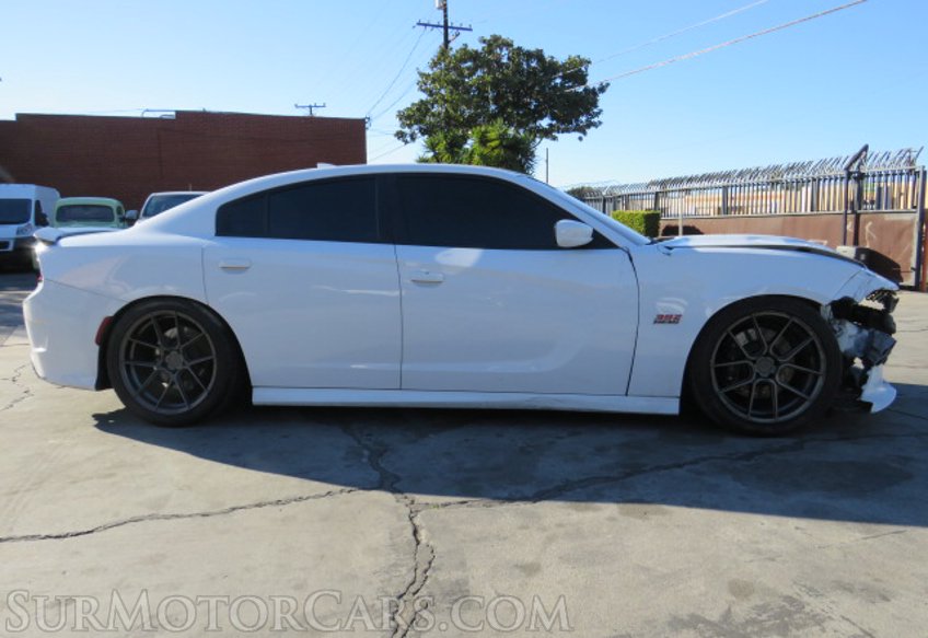2020 Dodge Charger - Image 6