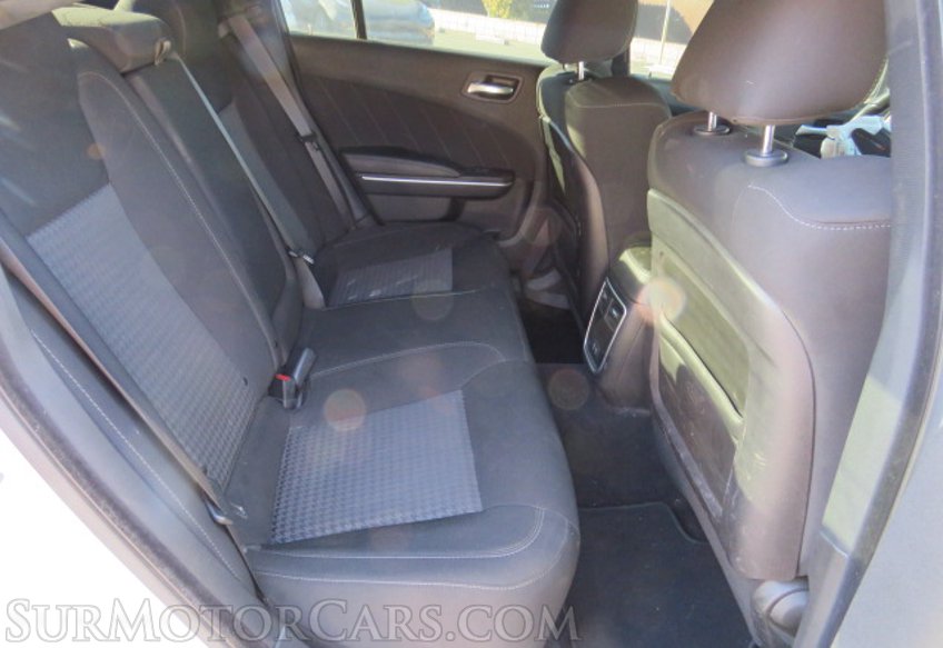 2020 Dodge Charger - Image 27