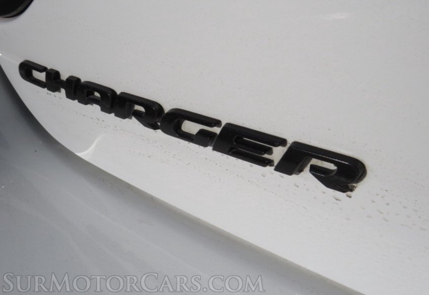 2020 Dodge Charger - Image 15