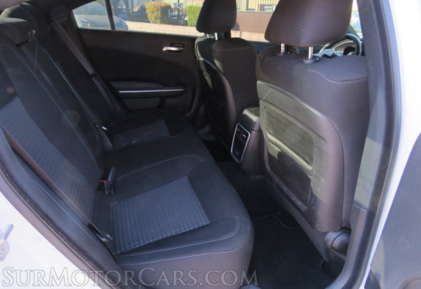 2020 Dodge Charger - Image 29