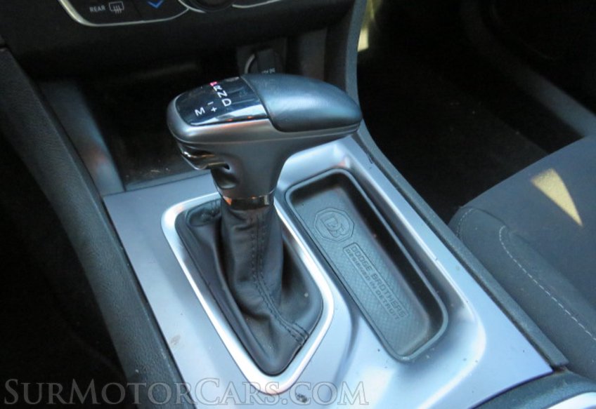 2020 Dodge Charger - Image 35